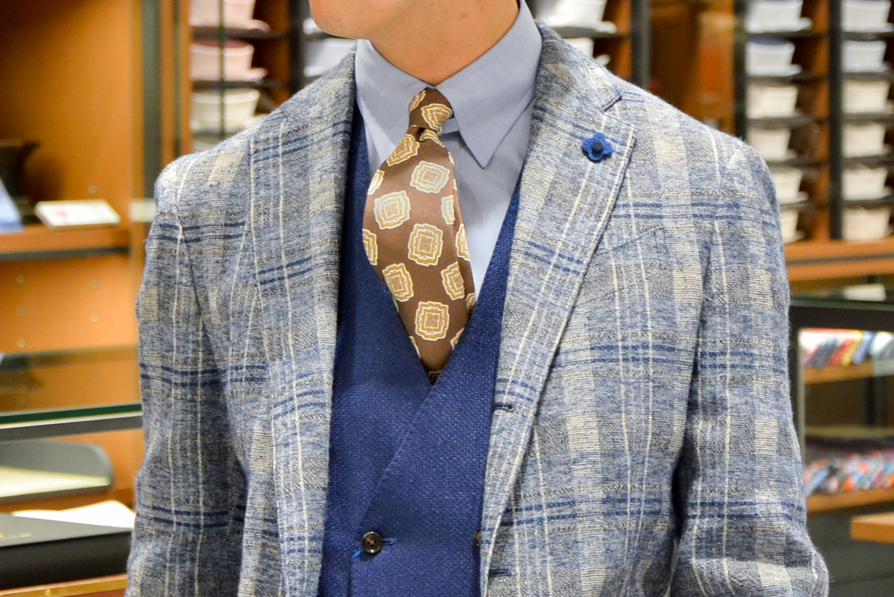 Vゾーンの流儀｜「クラシック回帰」 ROBERT FRASER tie | ISETAN MEN'S