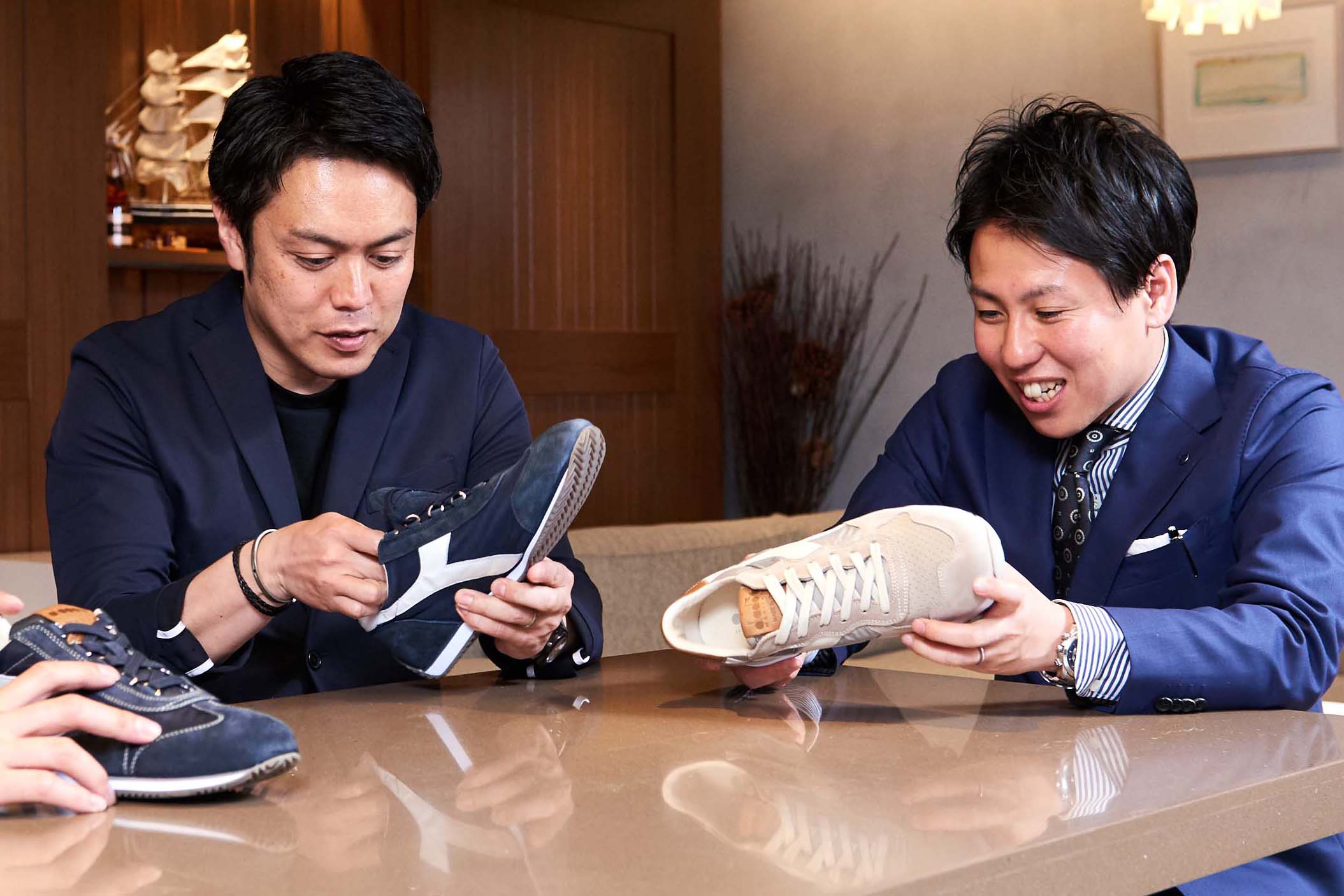 大人が上品に履きこなせるスニーカーとして Diadora ディアドラ が Must であり Best Buyな理由 ワケ 1 3 Recommend 伊勢丹新宿店メンズ館 公式メディア Isetan Men S Net